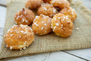 chouquettes