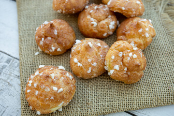 chouquettes