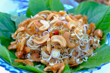 Obraz na płótnie Canvas Thai wing Bean Shrimp Salad with boiled and cashew nut.