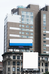 Obraz premium Big billboard template on building in city