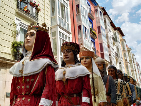 desfile de los cabezudos en Burgos