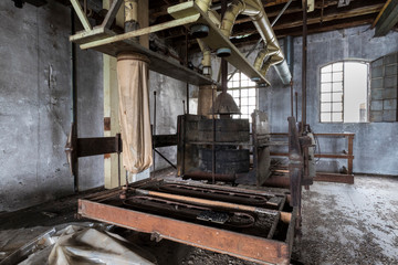 Fototapeta na wymiar Urban exploration / Abandoned Oil mill