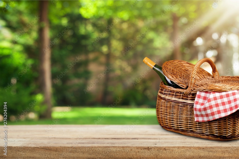 Sticker Basket picnic leisure table green red white