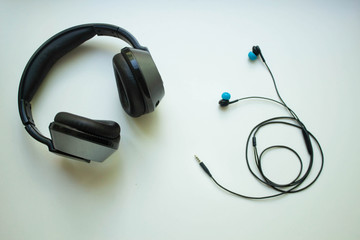 Fototapeta na wymiar big headphones for listen music, place for text, empty , mockup