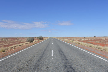 Fototapeta na wymiar Stuart Highway The Explorer Way Outback Australia