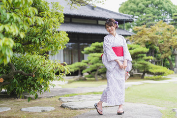 浴衣の女性