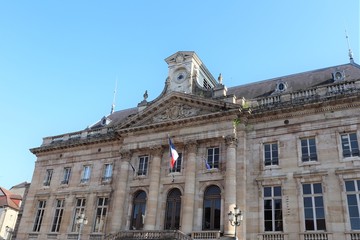 Ville de Langres - Mairie ou hôtel de ville construit au 18 ème siècle - Département de la Haute Marne - France