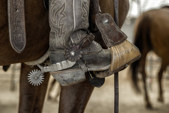 Cowboy boots cheap with spikes
