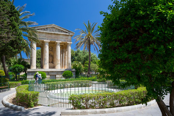 Fototapeta na wymiar Lower Barrakka Gardens, Valletta, Malta