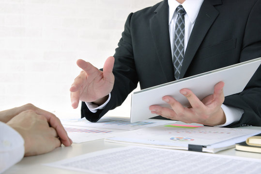 ビジネスシーン―打ち合わせ