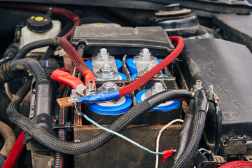 capacitor bank in car audio system