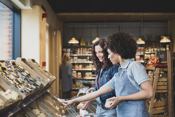Customer asking for help in a grocery store