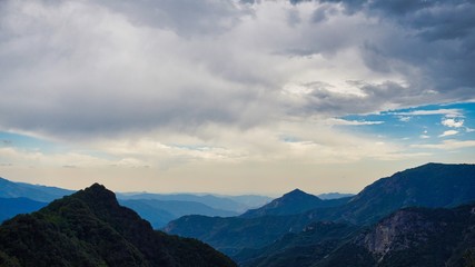 Horizon view of Sequoia National Park