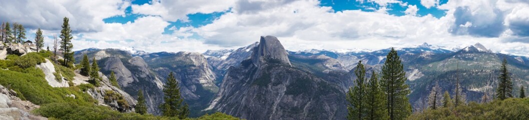 Pano of Yosemite Valley from Glacier Point