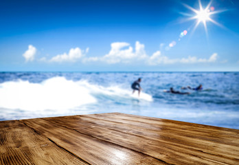 Naklejka premium Desk of free space and beach landscape 