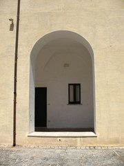 Taverna - Calabria - Porta del cortile del Museo Civico Taverna