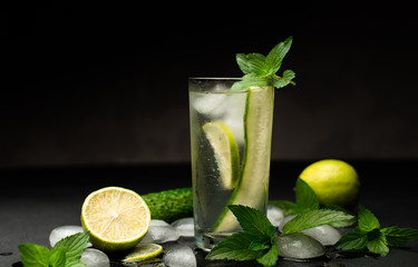 mojito cocktail with lime and mint