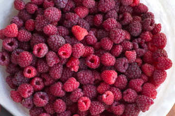 Many raspberries 