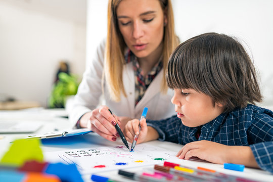 Psychology Test for Children - Toddler Coloring Shapes