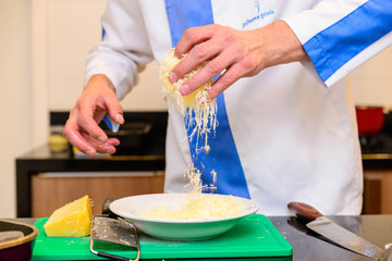 Queijo parmesão ralado