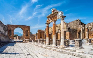 Fotobehang Oude ruïnes van de stad Pompei (Scavi di Pompei), Napels, Italië © Serenity-H