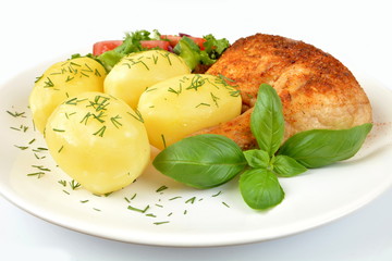 udko z kurczaka pieczone, ziemniaki i surówka © robert6666