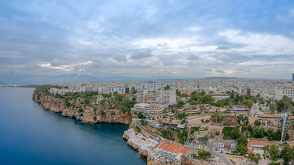 Obraz premium View of the old Antalya from the height of the drone or bird's-eye view. This is the area of the old town and the old harbor.