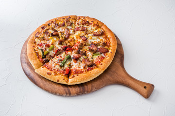 ホームメイドピザ　Italian home-made pizza