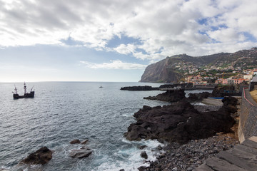 Fototapeta na wymiar Camara de Lobos in Madeira (Portugal)