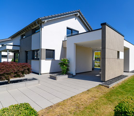 modernes hochwertiges Einfamilienhaus