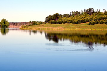 Fototapeta na wymiar Вечер на озере