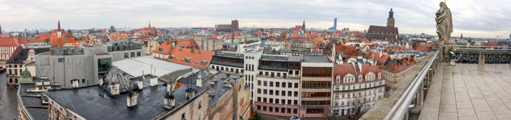 Fototapeta premium Widok miasta Wrocławia z wysokiego punktu. Polska