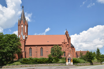 Kościół św. św. Marii Magdaleny i Walentego w Lutrach Polska © Grzegorz Lenkiewicz
