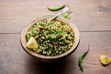 Hariyali sabudana khichdi is a delicious twist to the regular Sago khichadi made using cilantro , chillies and groundnuts