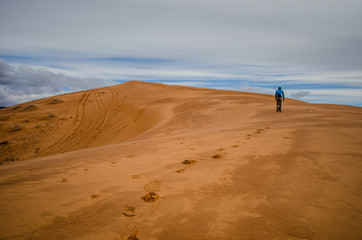 Fototapeta na wymiar sand dunes hiking