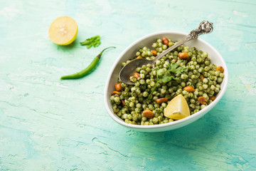 Hariyali sabudana khichdi is a delicious twist to the regular Sago khichadi made using cilantro , chillies and groundnuts