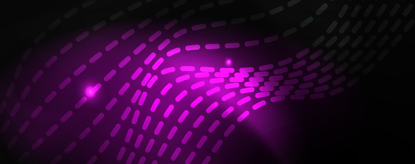 Obraz premium Smoky glowing waves in the dark. Dark abstract background with neon color light and wavy lines. Vector