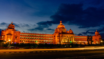 night view of Vidhan Soudha © Fawwaz