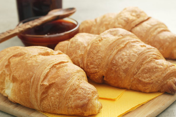 Croissants with marmalade and tea