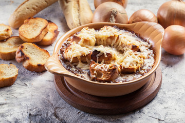 Delicious onion soup with croutons and cheese