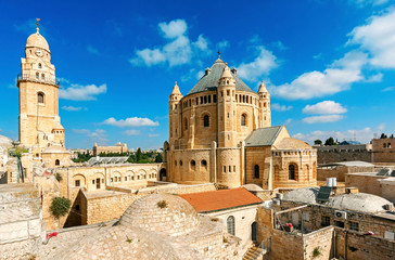 Fototapeta premium Wierzchołek Wieczernika zwany też Wieczernikiem - to tutaj znajduje się sala ostatniej wieczerzy w budynku Grobu Dawida w Jerozolimie Izrael