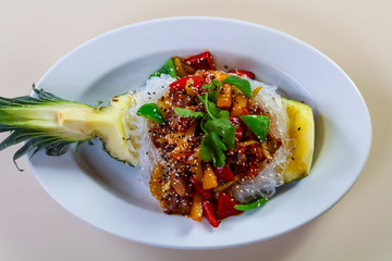 Pineapple with rice noodle and pork