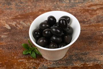 Black olives in the bowl