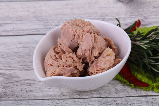 Tasty canned tuna fish in the bowl