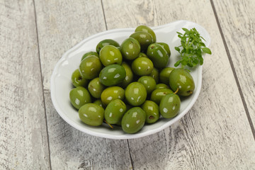 Green Campo Real olives in the bowl