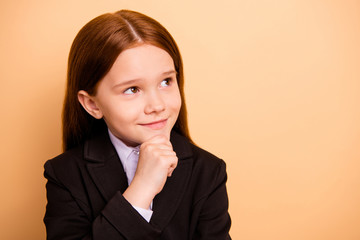Close-up portrait of her she nice attractive lovely dreamy cheerful cheery sweet pre-teen girl...