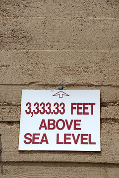3.333,33 feet above seal level