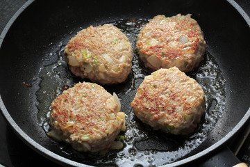 Bake hamburger in a frying pan