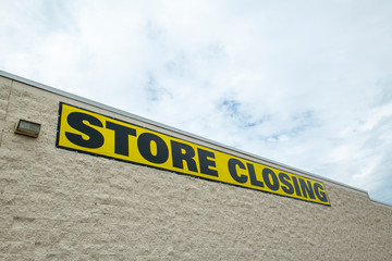 Store Closing Banner