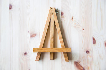 Small easel for drawing